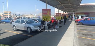 Acribillan a dos hombres en estacionamiento de Soriana en Chalco