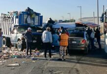 Cinco fallecidos y 10 lesionadas tras choque de camioneta recolectora de basura en Tecámac