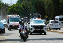 Policías abaten a presunto delincuente durante persecución en Cuautitlán Izcalli; dos oficiales resultan heridos
