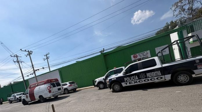 Comando armado roba más de 350 mil pesos y dos vehículos en bodega de Texcoco