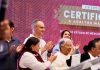 Jesús Cuanalo destaca educación para todas las edades; 250 adultos reciben certificados en Texcoco